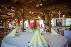 Отель Dwor Bogucin 24